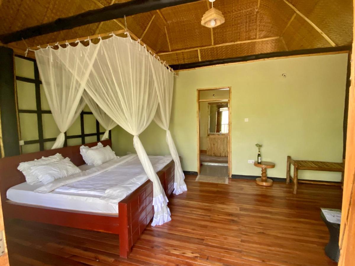 Enshama Game Lodge And Campsite Katunguru Buitenkant foto